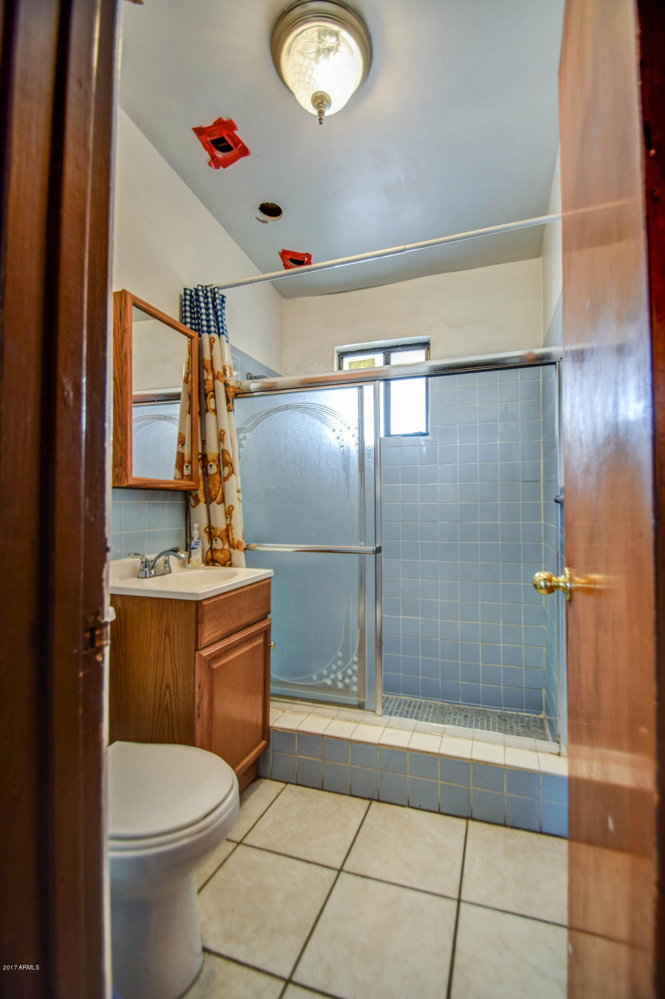 1644 West Chipman Road Phoenix, AZ 85041 - Photo 11 of 24 bath-pic 1
