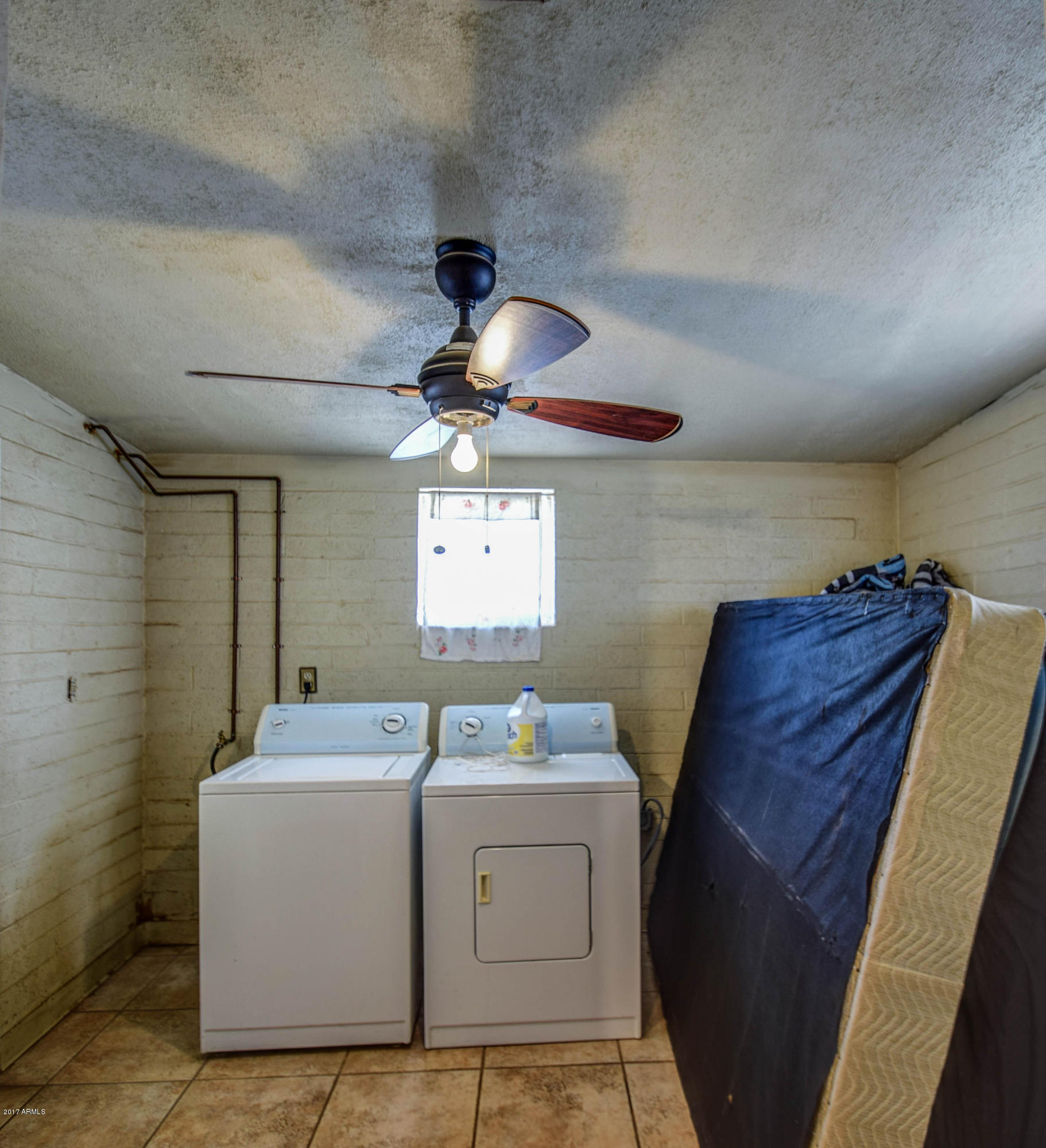 1644 West Chipman Road Phoenix, AZ 85041 - Photo 15 of 24 laundry