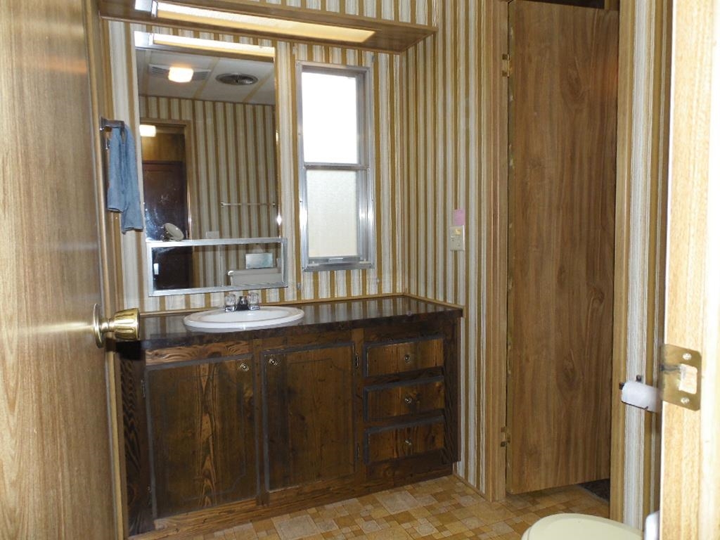 4822 Highway 231 Springdale, WA 99173 - Photo 13 of 32