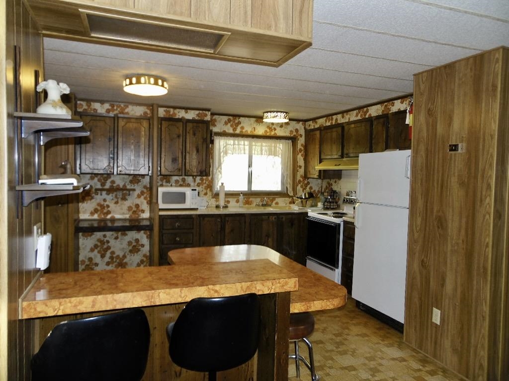 4822 Highway 231 Springdale, WA 99173 - Photo 7 of 32