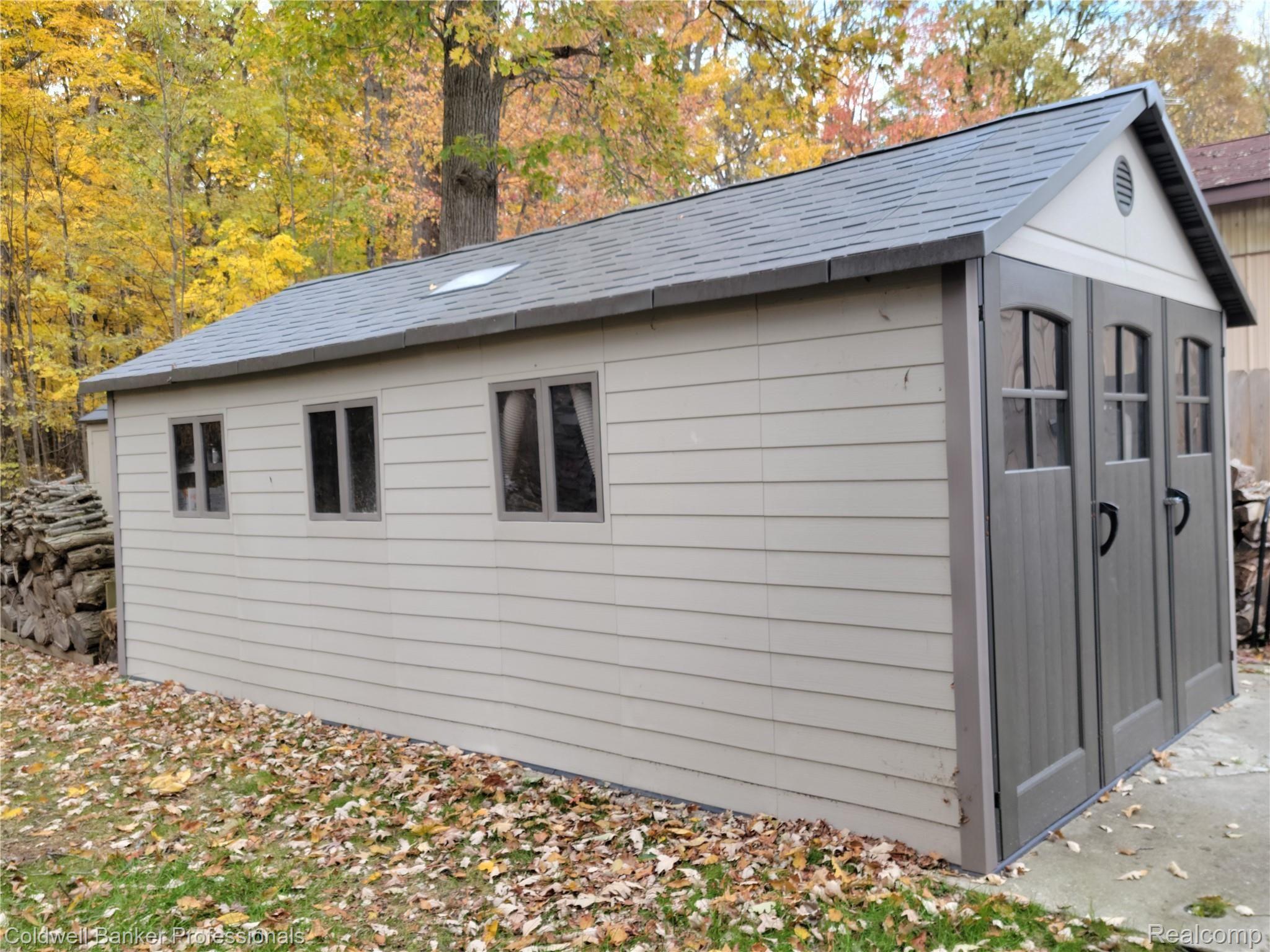 3928 Hunt Road Lapeer, MI 48446 - Photo 36 of 41 20211101_163403.jpg