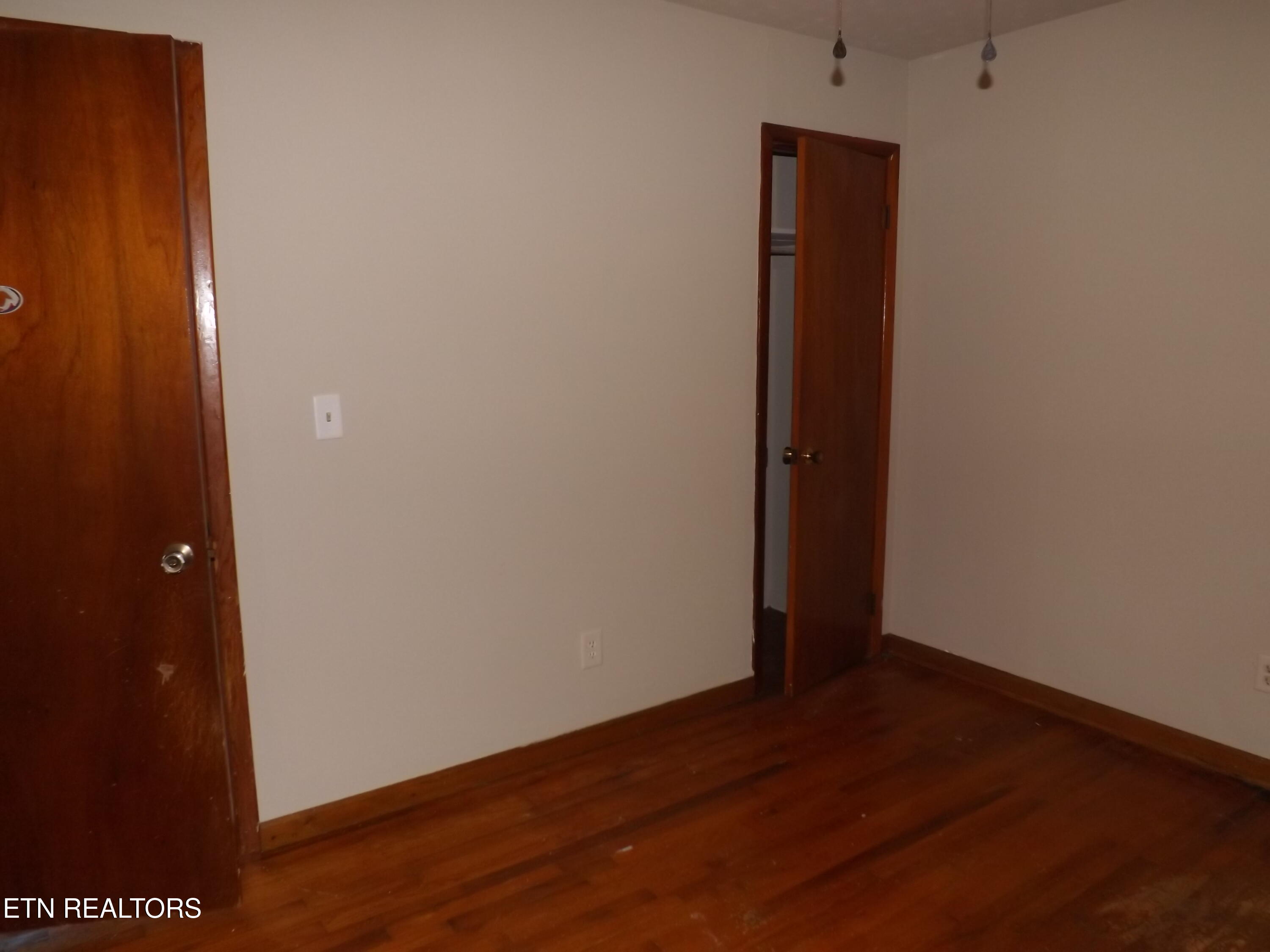 800 Shawanee Road Harrogate, TN 37752 - Photo 7 of 17 DSCF3291