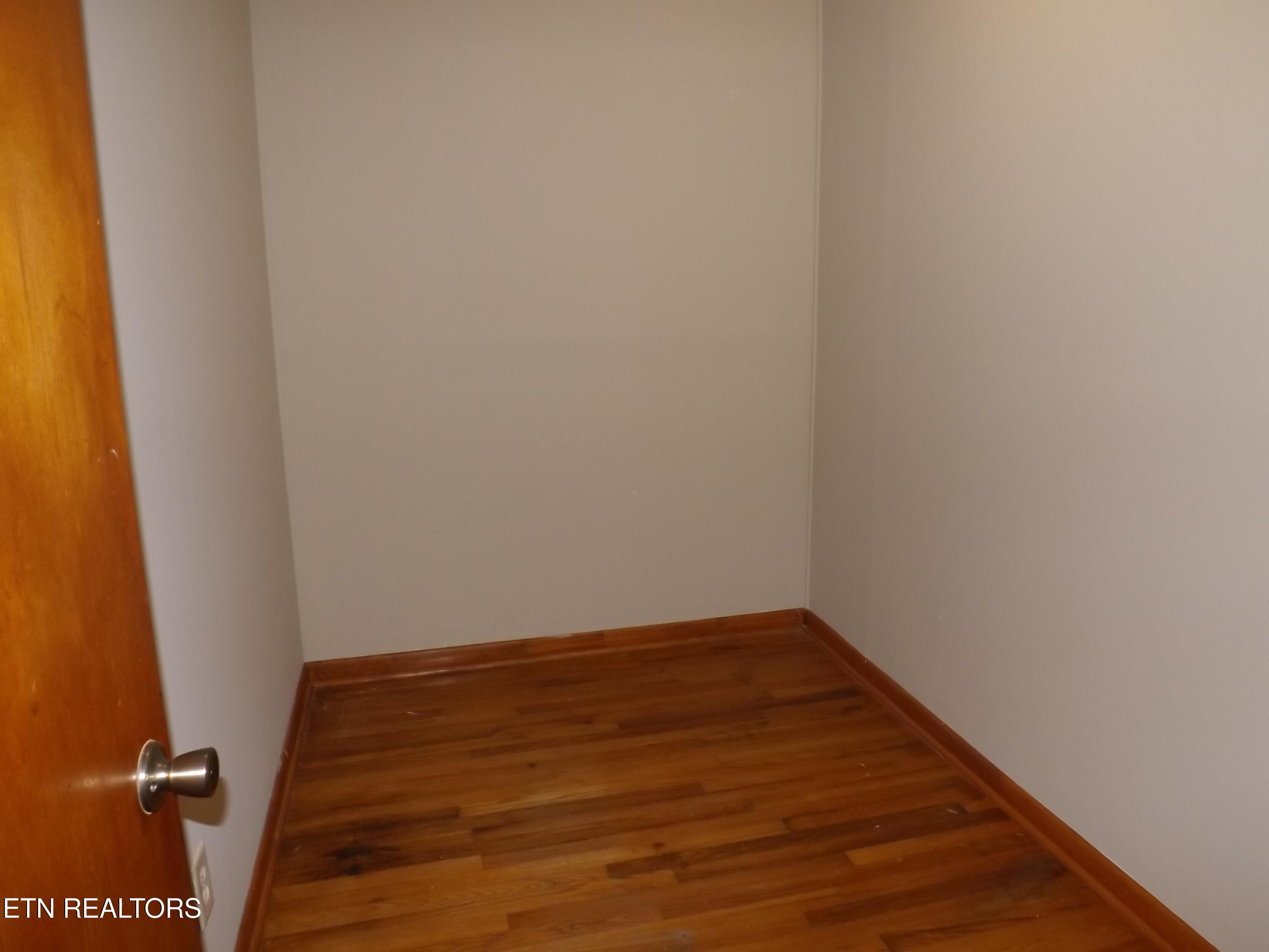 800 Shawanee Road Harrogate, TN 37752 - Photo 9 of 17 DSCF3293