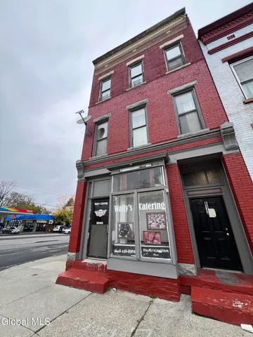 $1,300 | 613 Clinton Avenue, Unit 2R, Albany, NY 12206