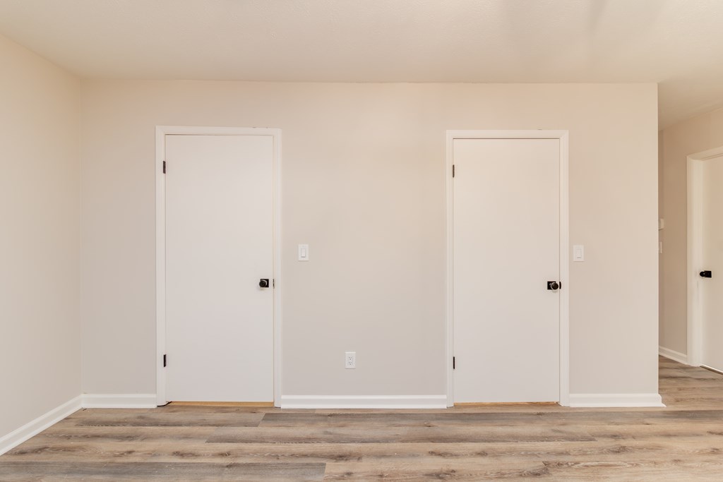 8585 McKee Road Upatoi, GA 31829 - Photo 50 of 62 a view of a livingroom with wooden floor