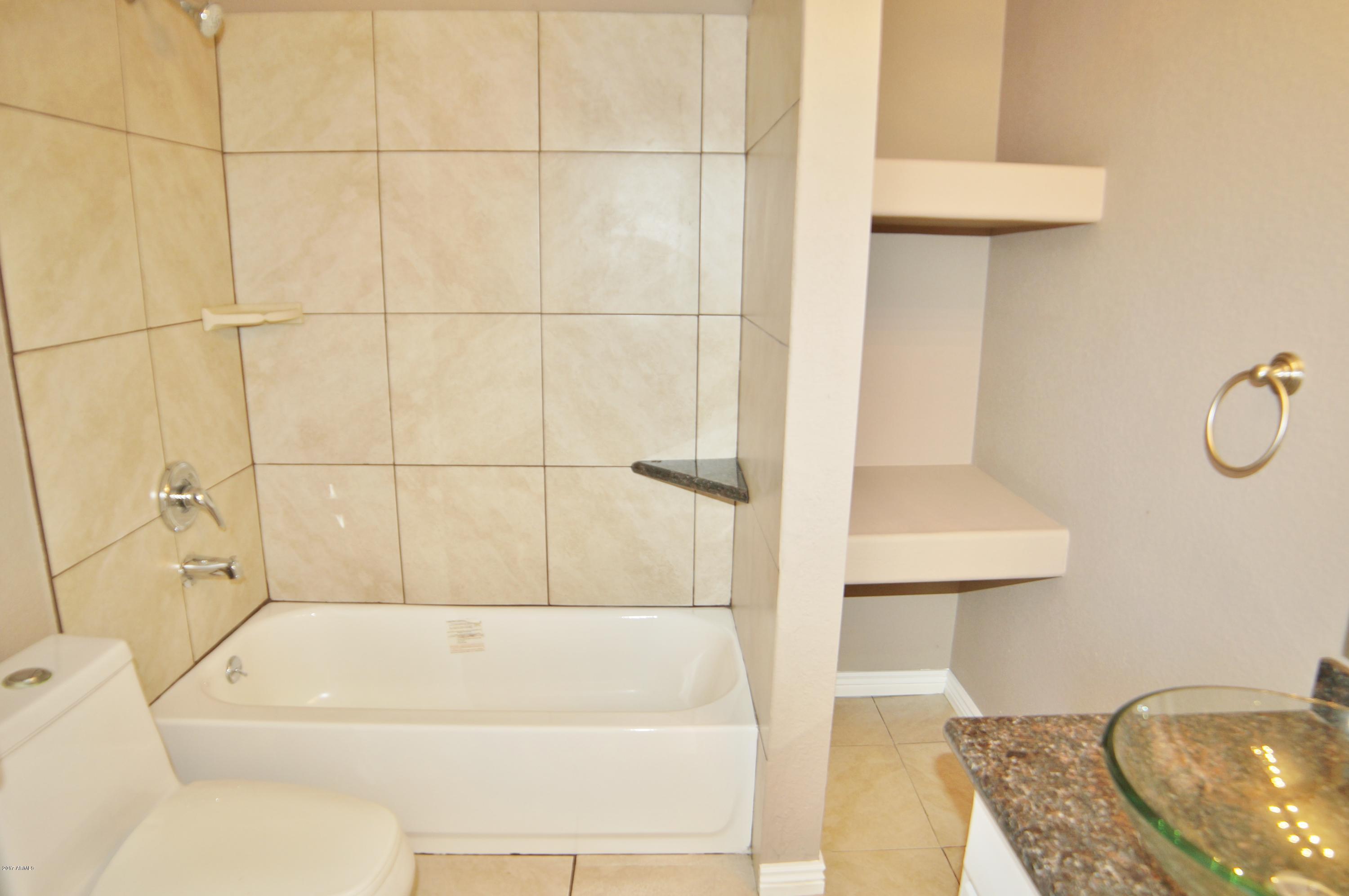 6805 West Coronado Road Phoenix, AZ 85035 - Photo 12 of 20 DSC06257
