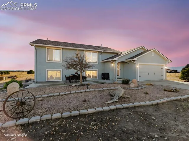 $554,000 | 100 Pleasure Trail, Penrose, CO 81240