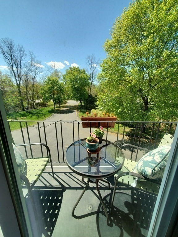 83 R Hobart Street, Unit A6 Danvers, MA 01923 - Photo 6 of 10