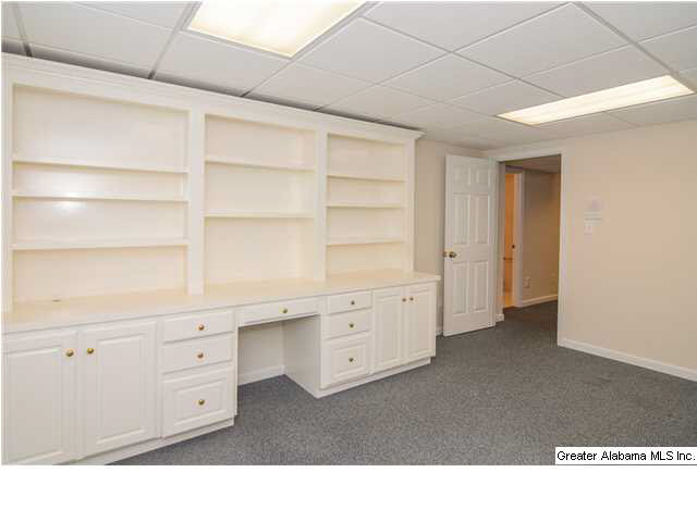 2052 Magnolia Ridge Birmingham, AL 35243 - Photo 29 of 32