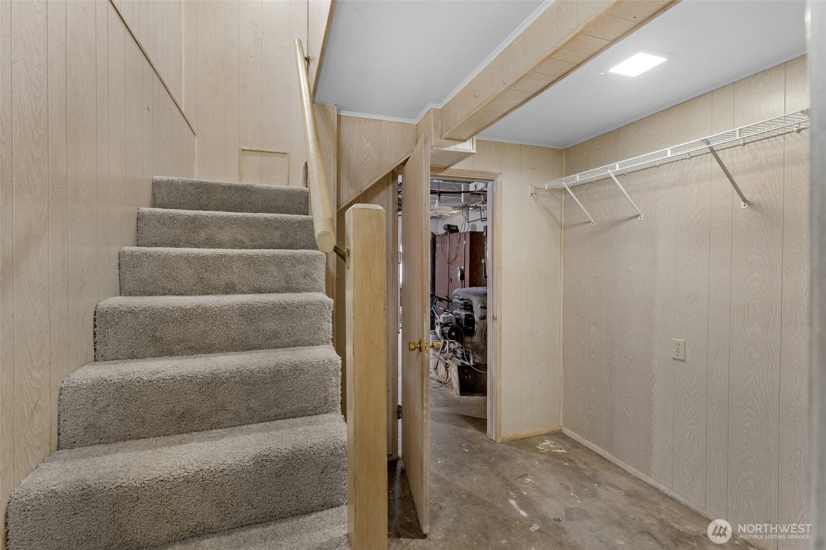 708 Warren Avenue North Seattle, WA 98109 - Photo 14 of 37