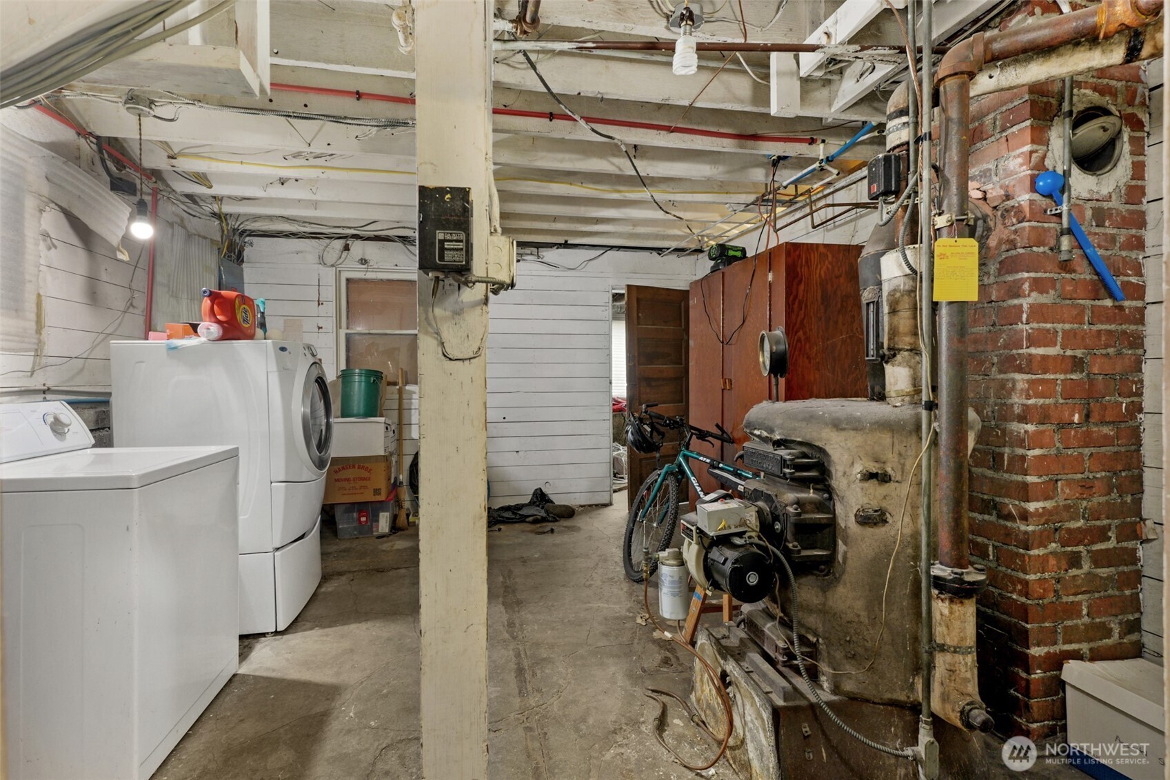 708 Warren Avenue North Seattle, WA 98109 - Photo 18 of 37