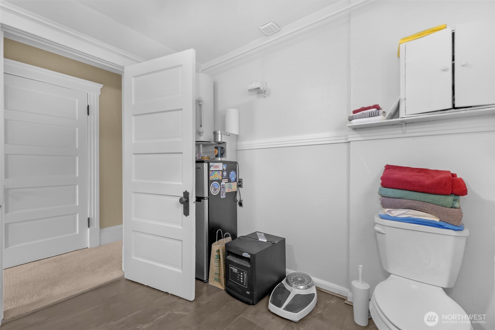 708 Warren Avenue North Seattle, WA 98109 - Photo 29 of 37