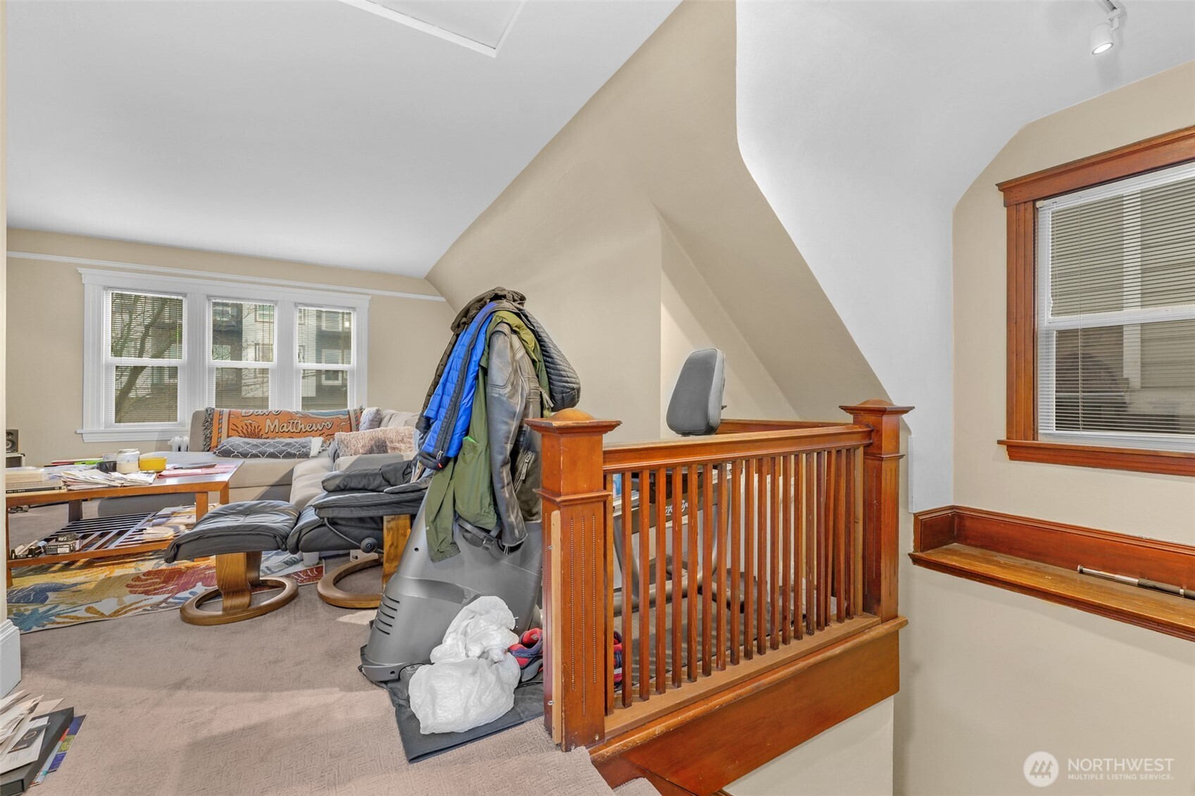 708 Warren Avenue North Seattle, WA 98109 - Photo 34 of 37