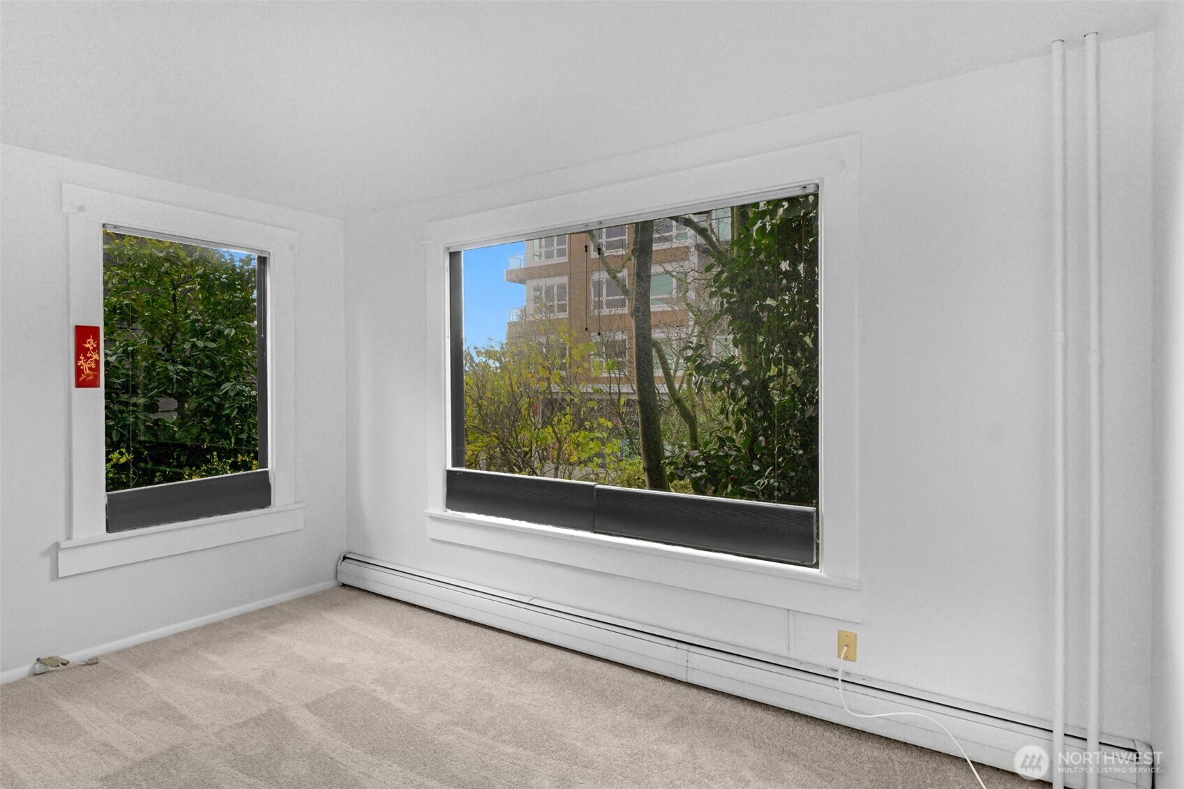 708 Warren Avenue North Seattle, WA 98109 - Photo 6 of 37