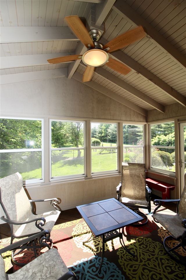13644 Egg Ranch Road Pekin, IL 61554 - Photo 8 of 36 Gallery Image 8