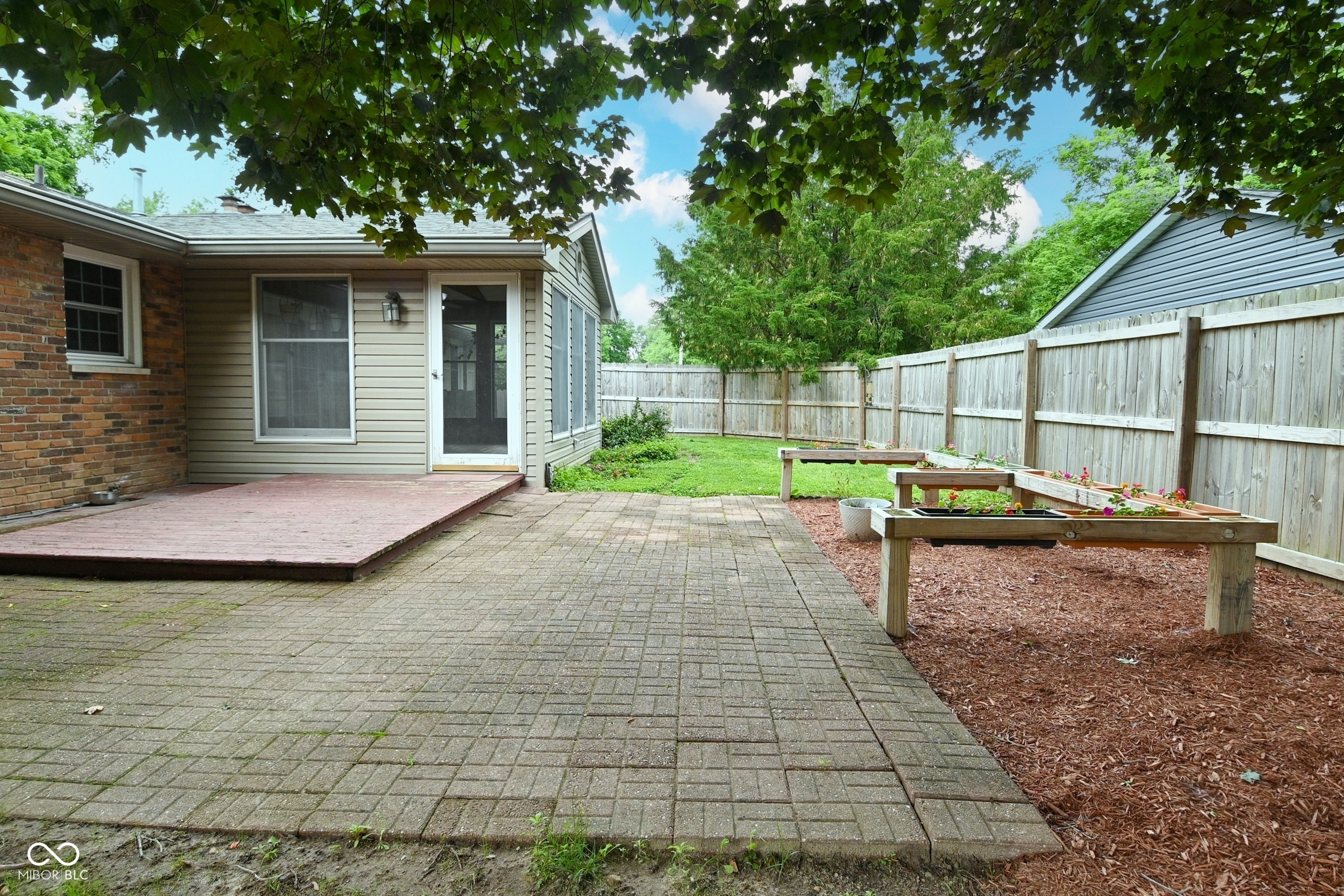 3435 Heritage Road Columbus, IN 47203 - Photo 26 of 31