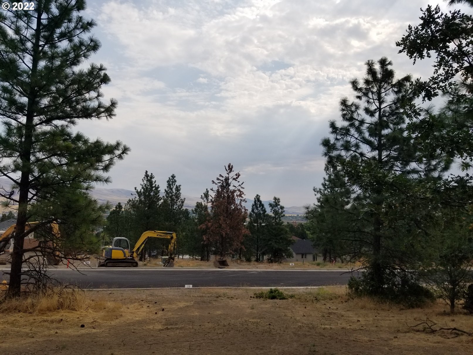 West 15th Street, Unit 35 The Dalles, OR 97058 - Photo 5 of 8