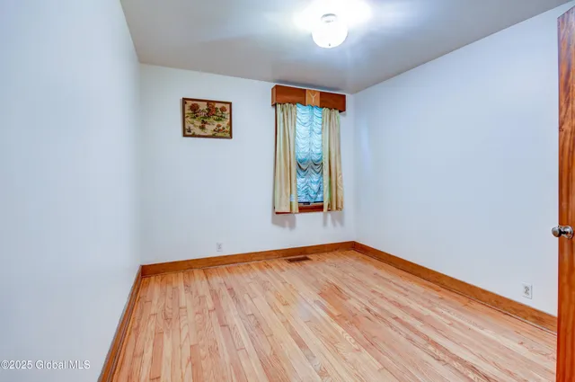 $275,000 | 55 Crescent Avenue, Amsterdam, NY 12010