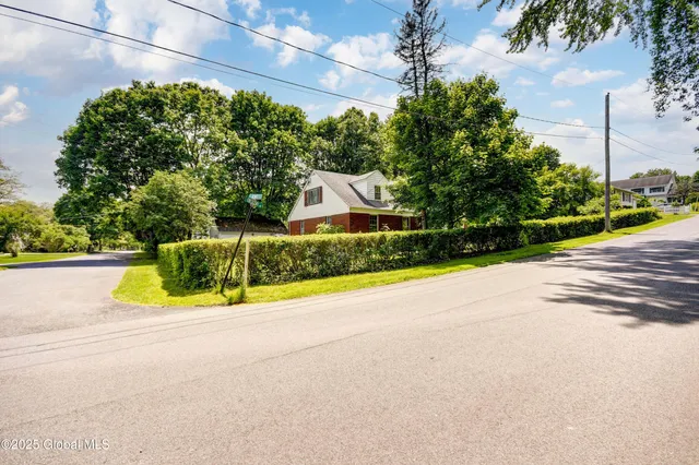 $275,000 | 55 Crescent Avenue, Amsterdam, NY 12010