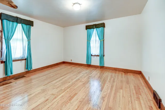 $275,000 | 55 Crescent Avenue, Amsterdam, NY 12010