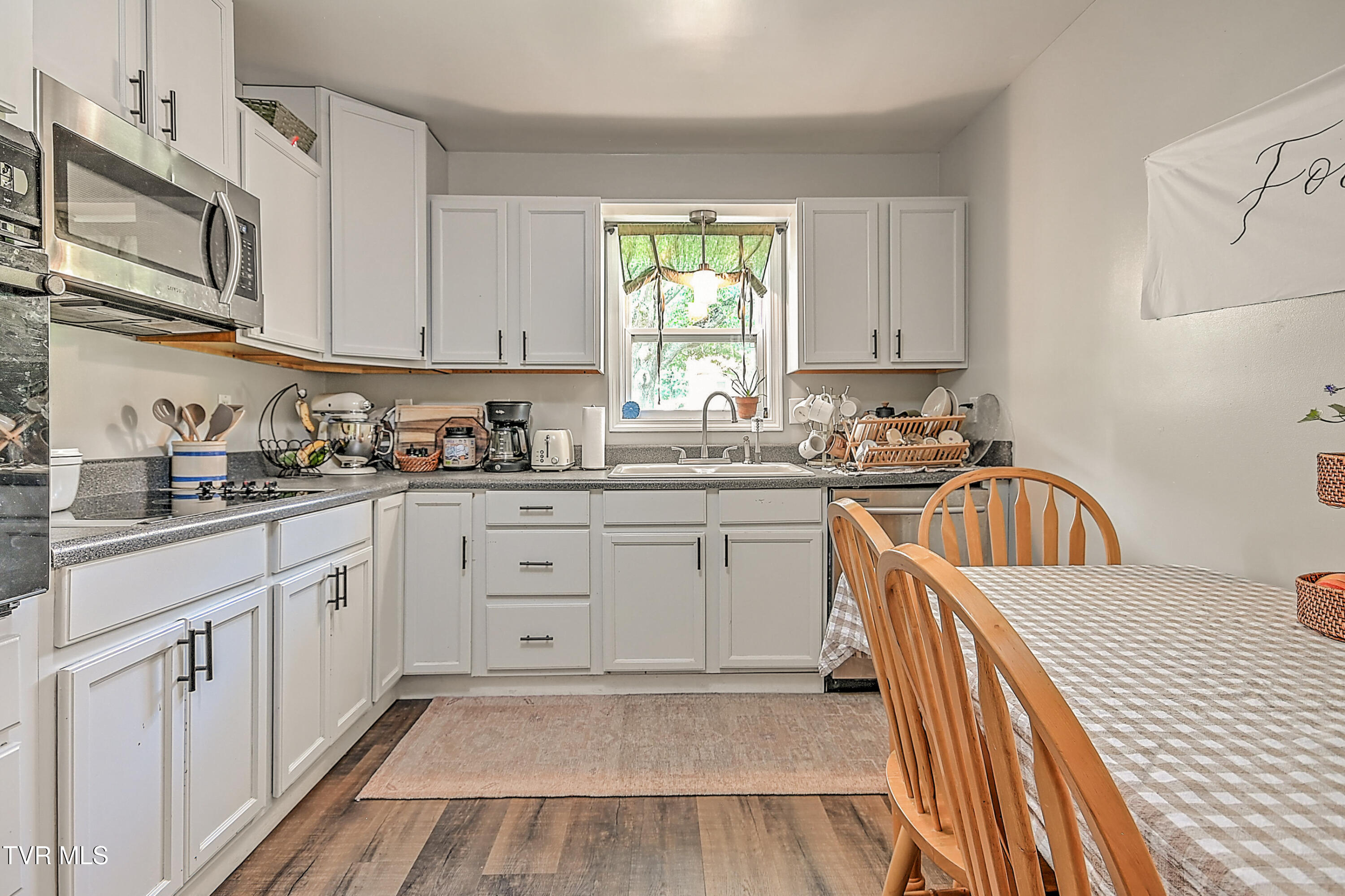 124 Zeb Grindstaff Road Elizabethton, TN 37643 - Photo 15 of 48 124 Zeb Grindstaff Rd KO-24