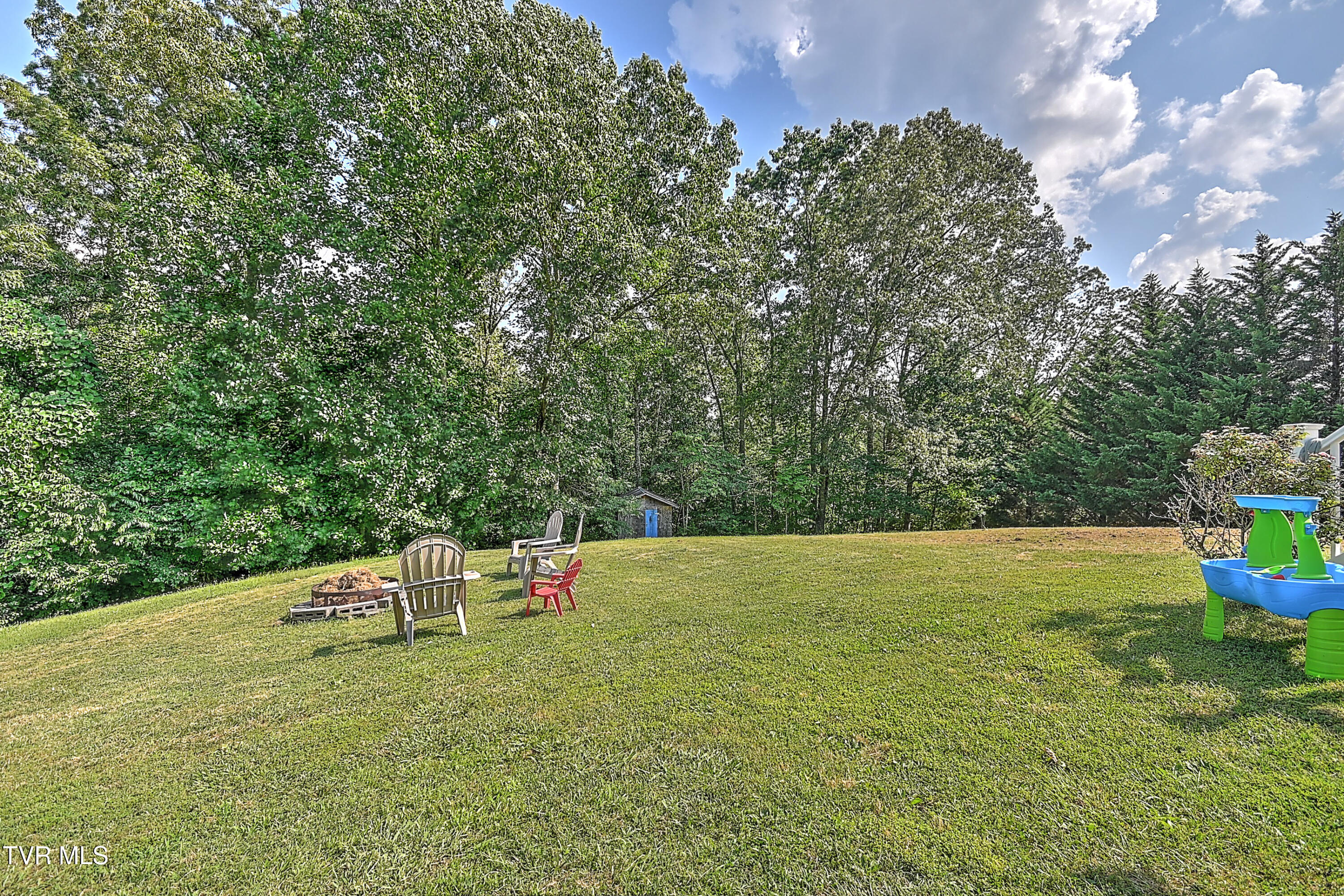 124 Zeb Grindstaff Road Elizabethton, TN 37643 - Photo 40 of 48 124 Zeb Grindstaff Rd KO-39