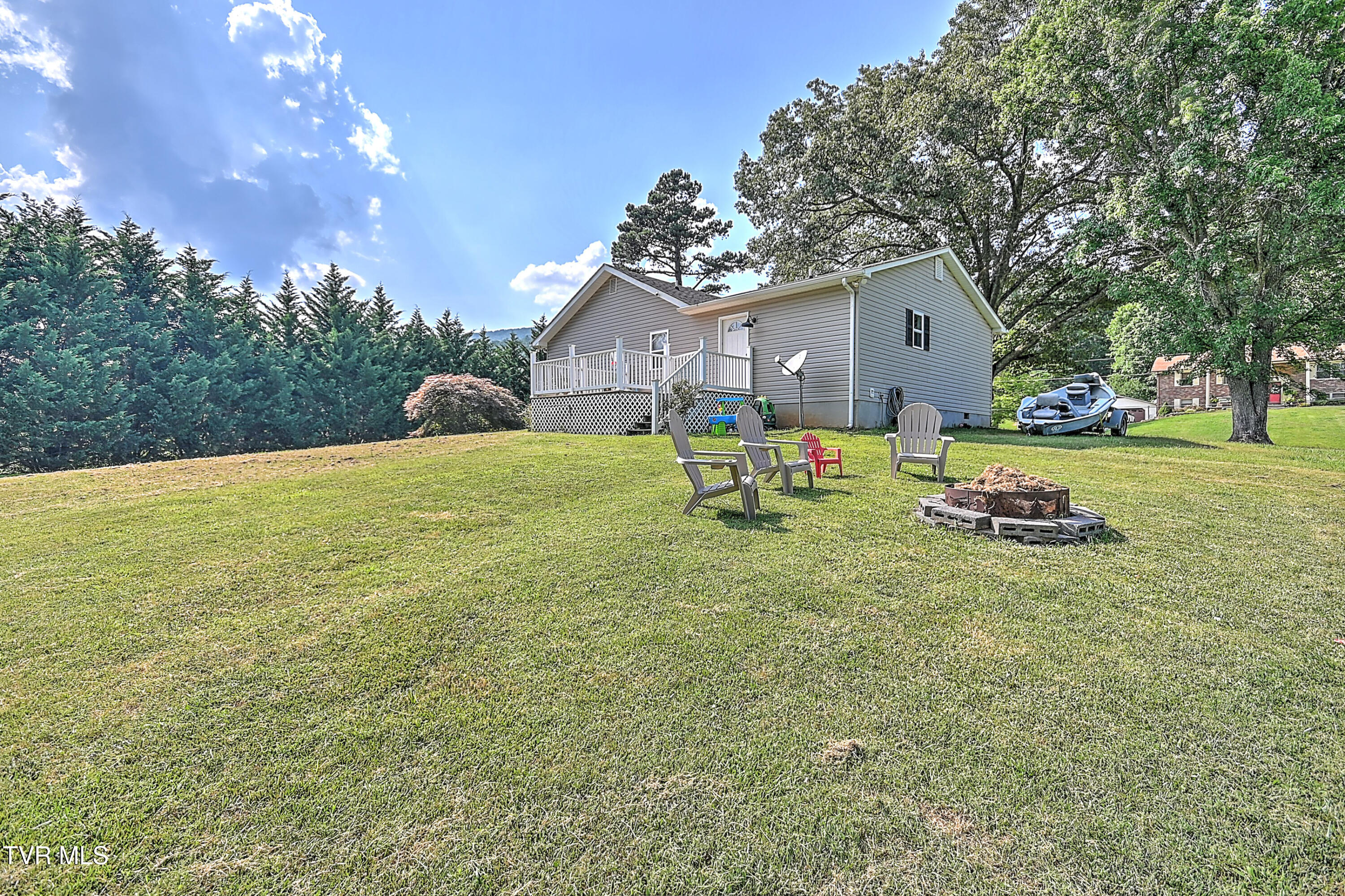 124 Zeb Grindstaff Road Elizabethton, TN 37643 - Photo 42 of 48 124 Zeb Grindstaff Rd KO-41
