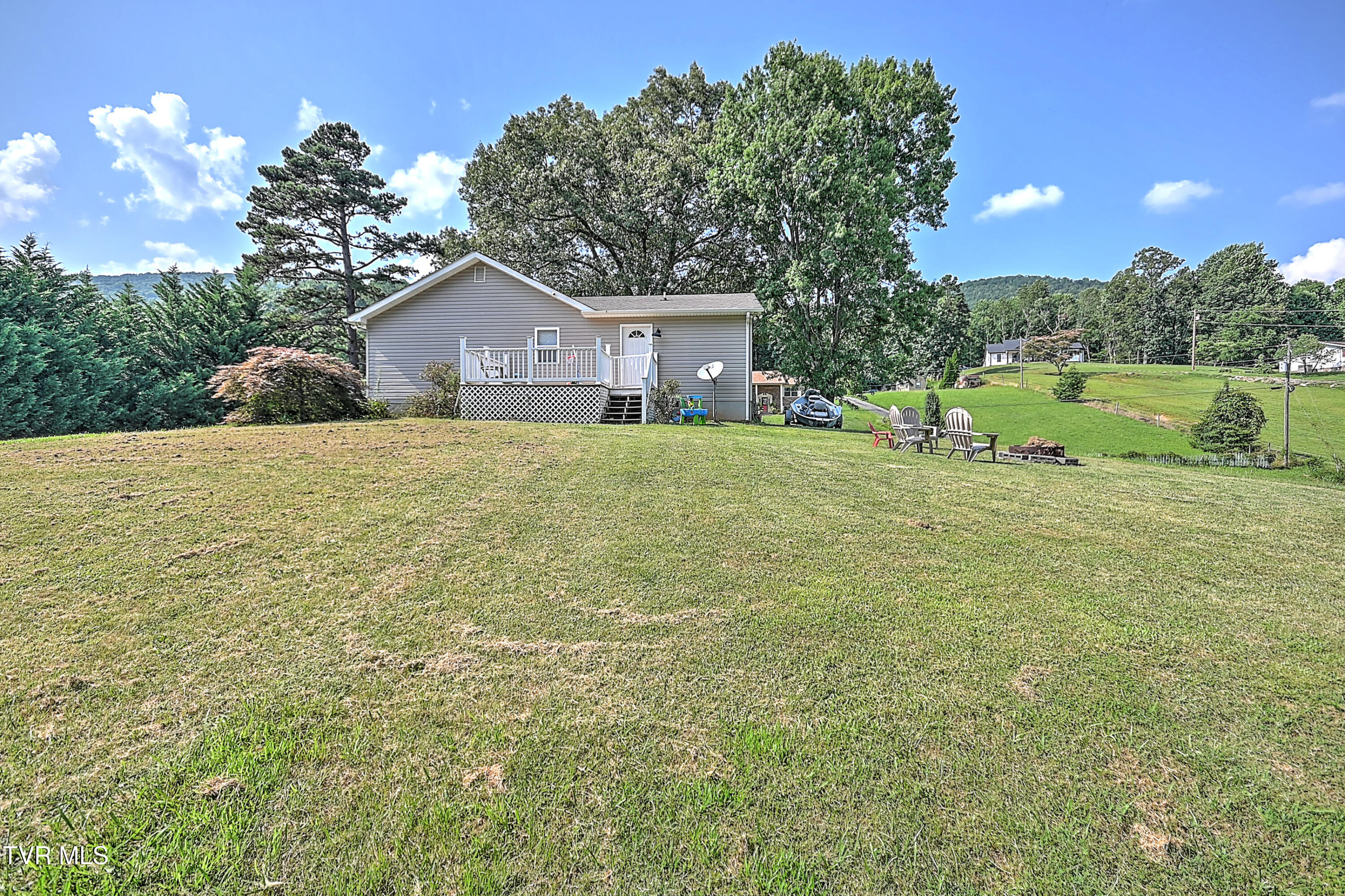 124 Zeb Grindstaff Road Elizabethton, TN 37643 - Photo 43 of 48 124 Zeb Grindstaff Rd KO-42