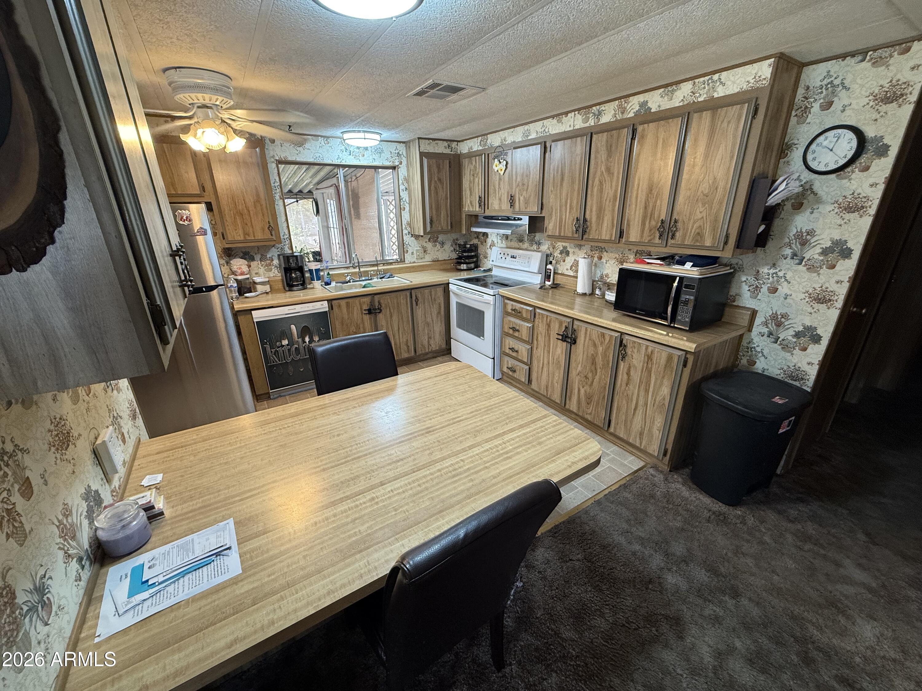 9501 East Broadway Road, Unit 33 Mesa, AZ 85208 - Photo 4 of 29 IMG_8196