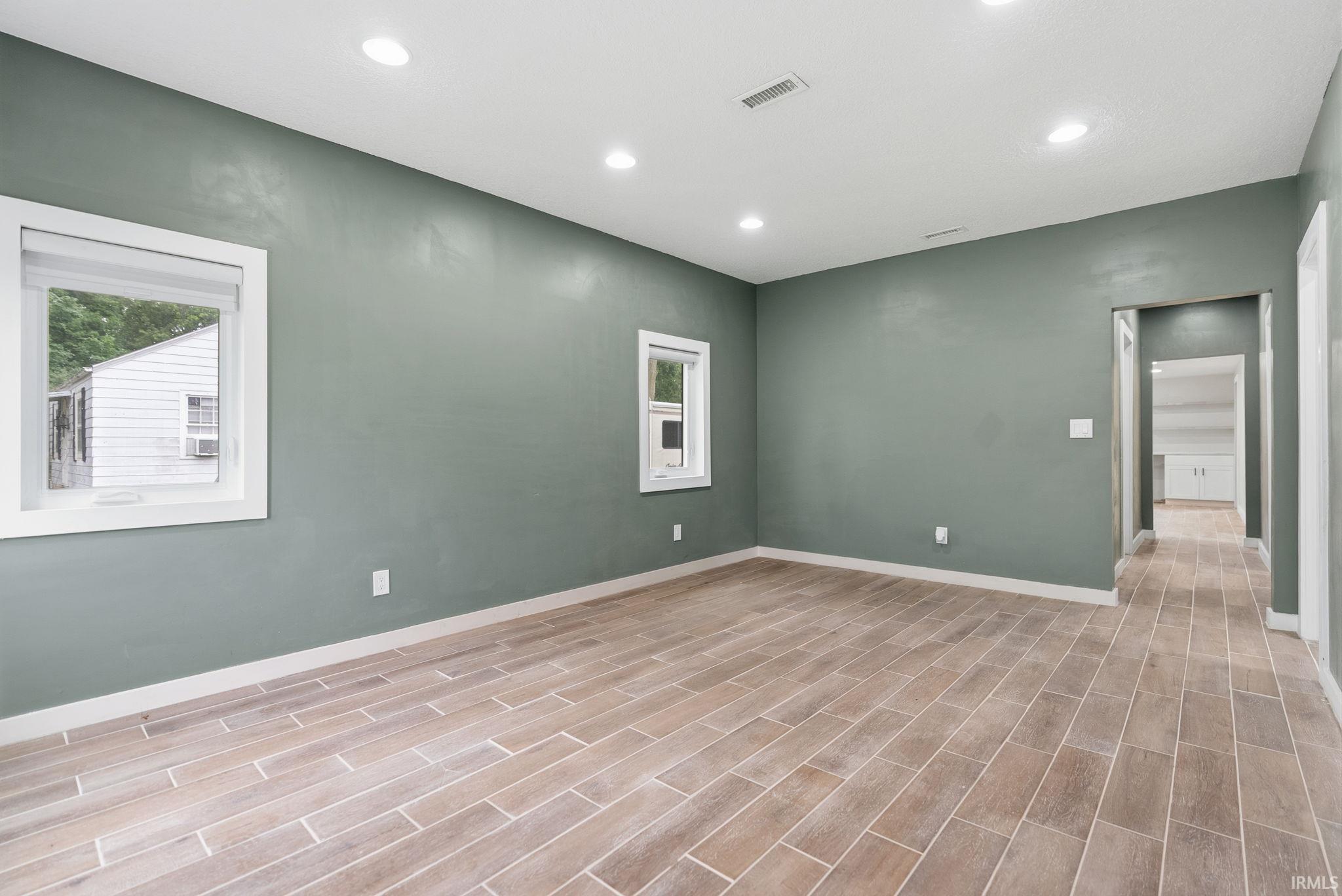 3824 Covington Road Fort Wayne, IN 46804 - Photo 4 of 43
