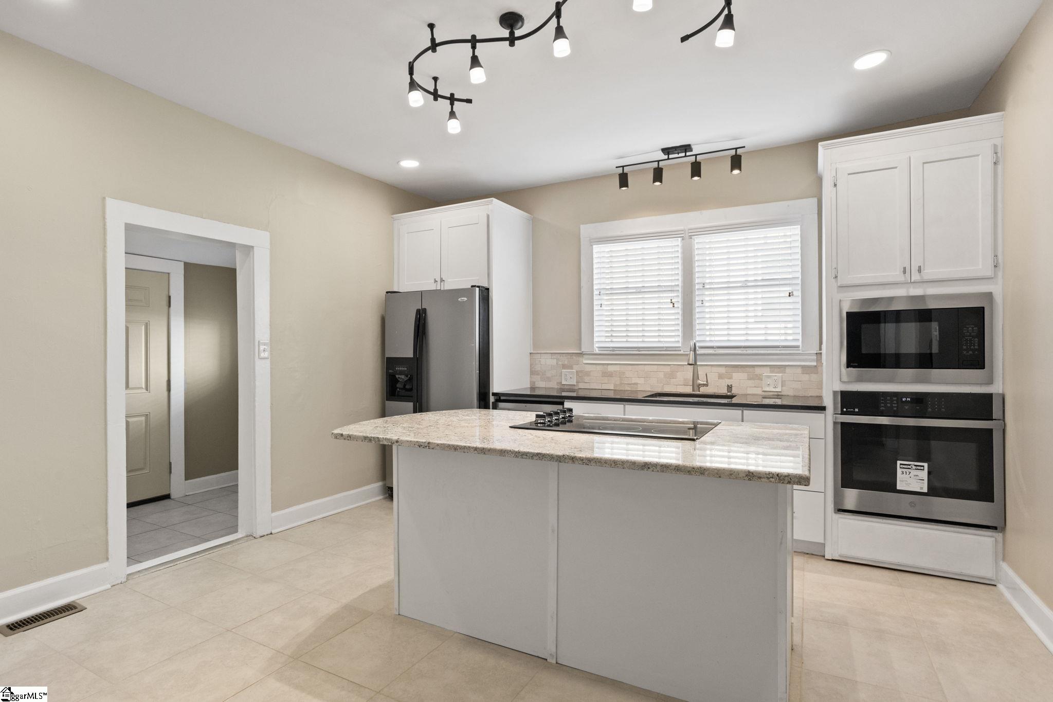 103 Sterling Street Greenville, SC 29601 - Photo 12 of 27