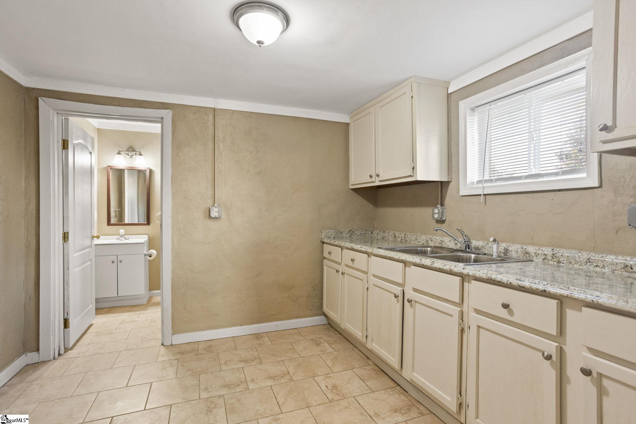 103 Sterling Street Greenville, SC 29601 - Photo 23 of 27