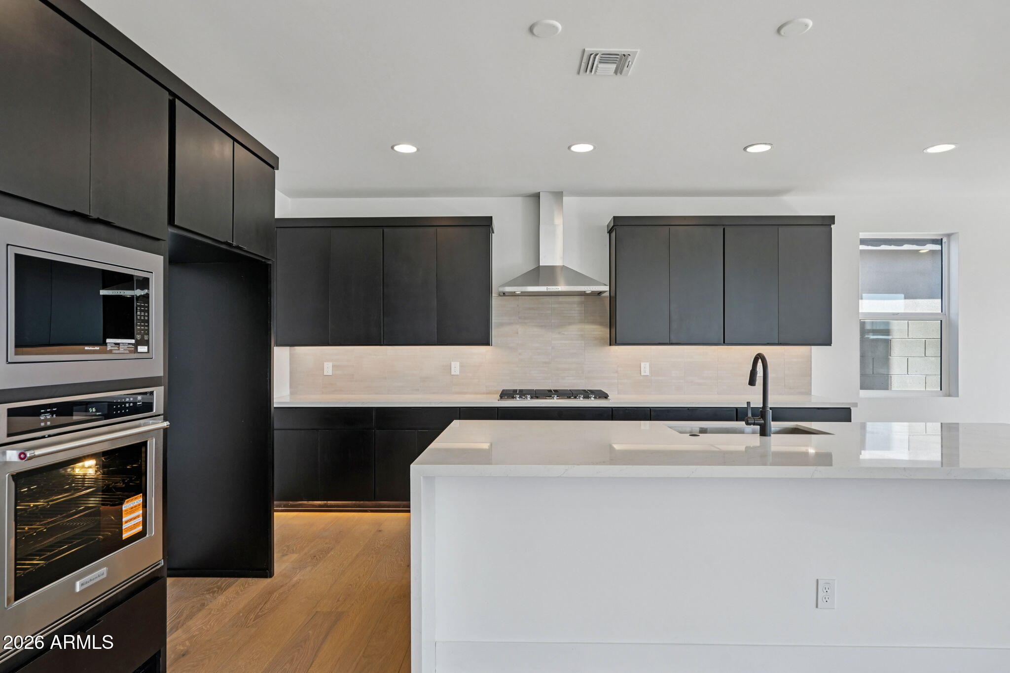 7945 West Griswold Road Peoria, AZ 85345 - Photo 16 of 49 Kitchen View D