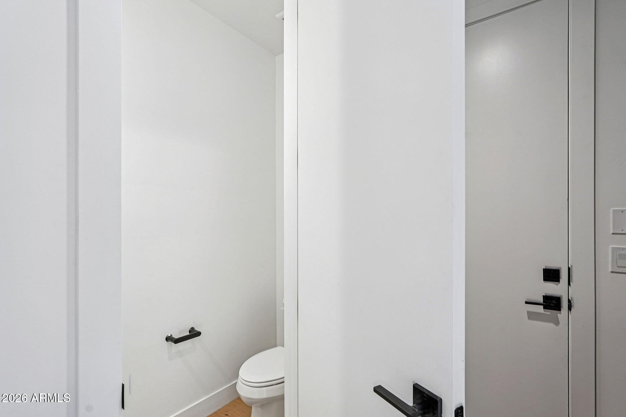 7945 West Griswold Road Peoria, AZ 85345 - Photo 22 of 49 Powder Room View B