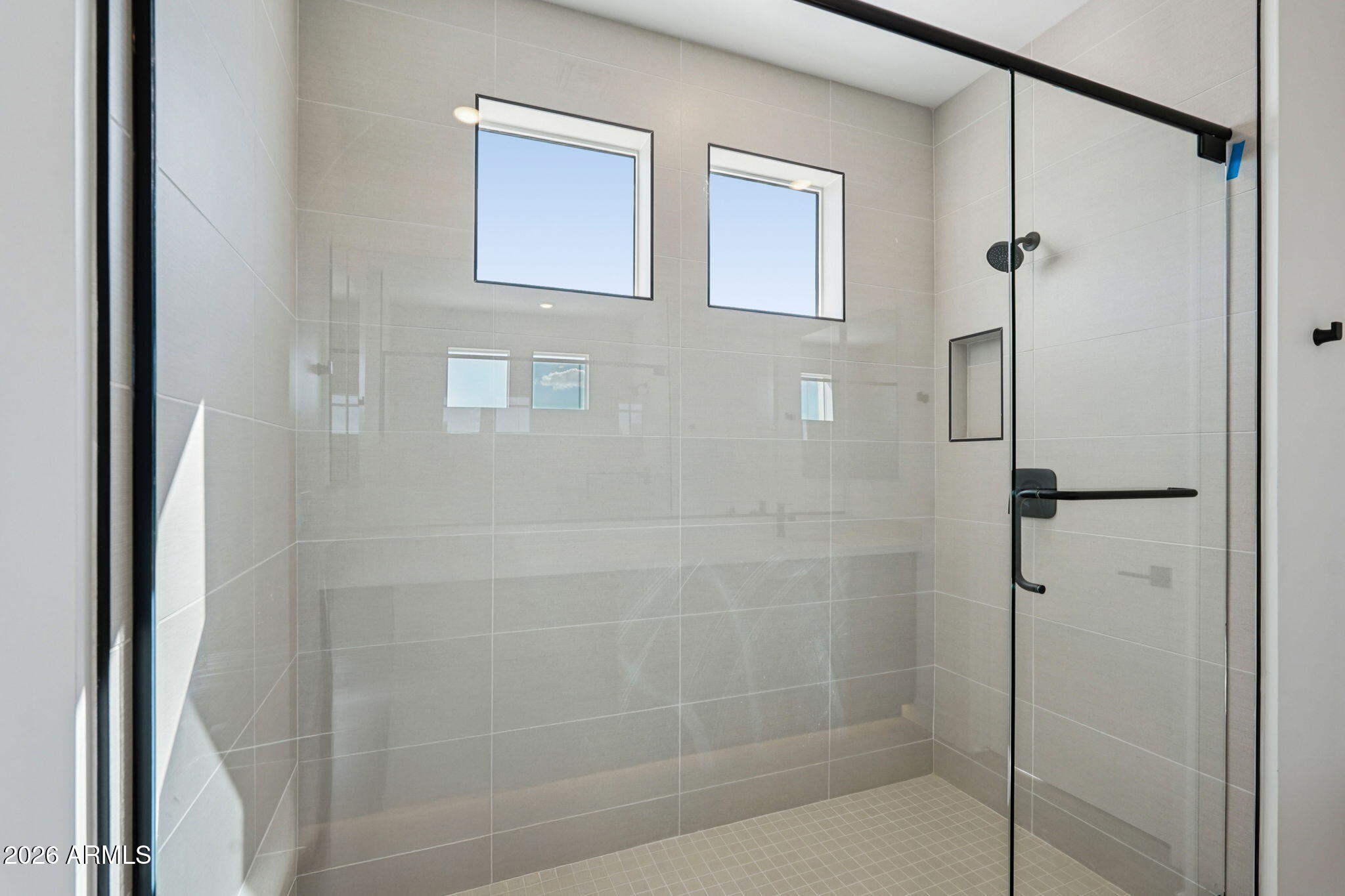 7945 West Griswold Road Peoria, AZ 85345 - Photo 32 of 49 Primary Bathroom View B