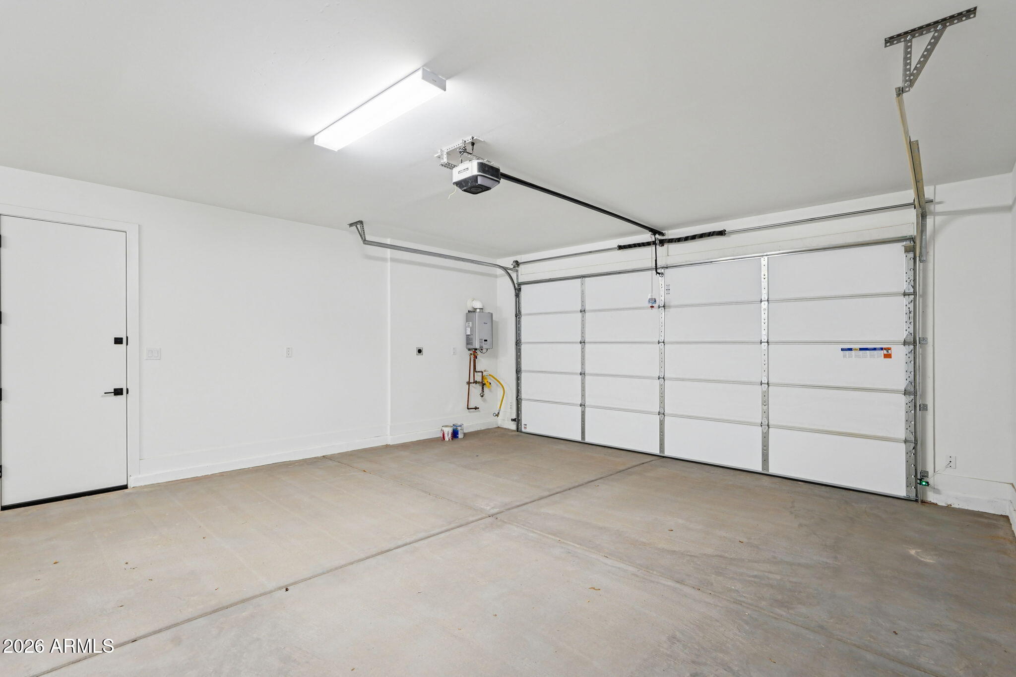 7945 West Griswold Road Peoria, AZ 85345 - Photo 44 of 49 Garage View A