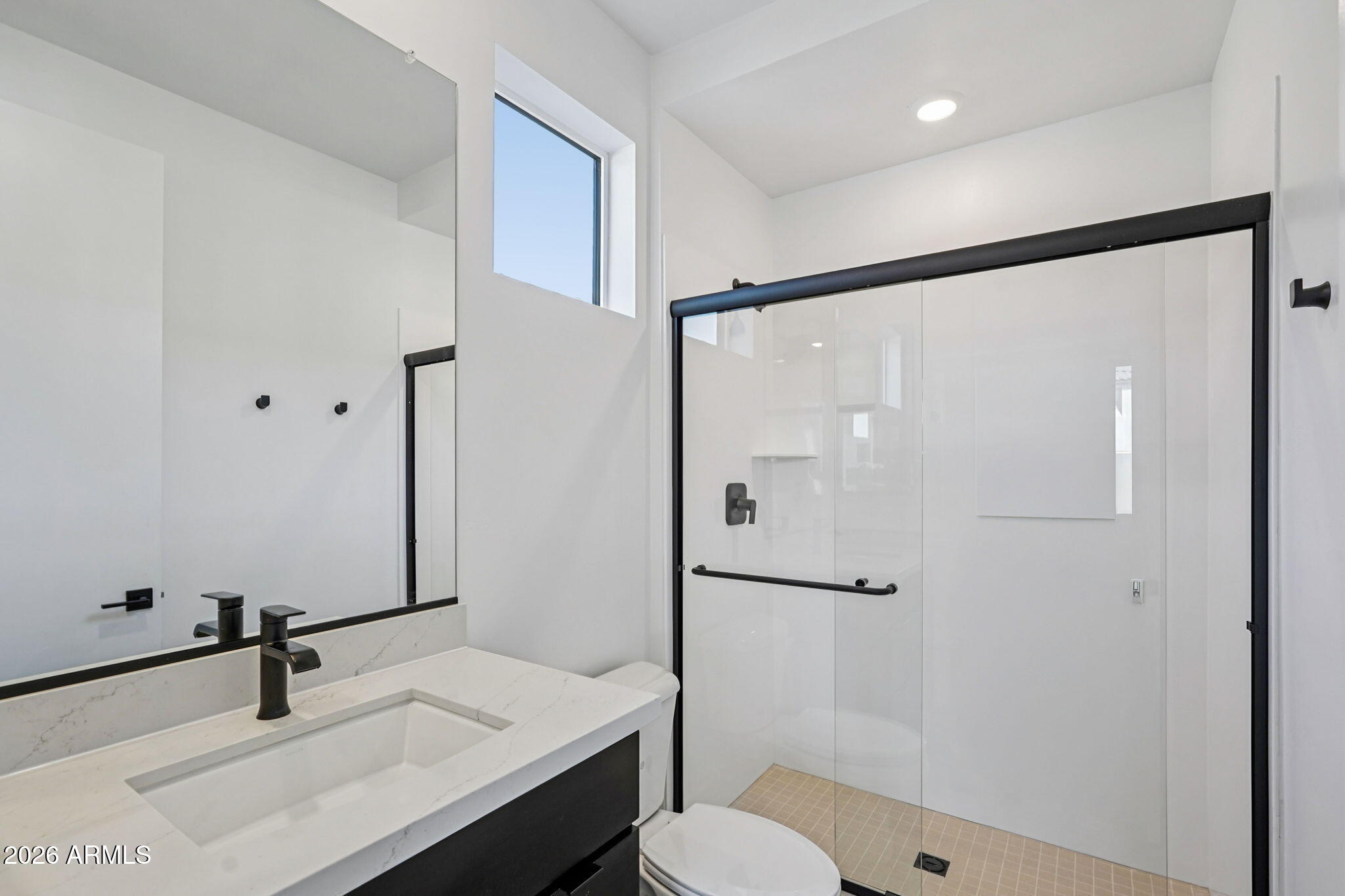 7945 West Griswold Road Peoria, AZ 85345 - Photo 8 of 49 Bathroom 2