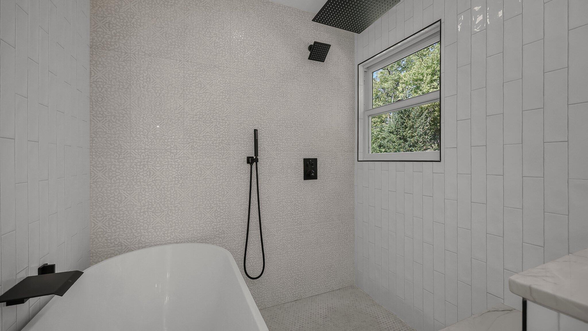 4556 Langport Road Upper Arlington, OH 43220 - Photo 36 of 66 Primary Ensuite
