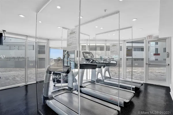 $8,500 | 6301 Collins Avenue, Unit TS3, Miami Beach, FL 33141