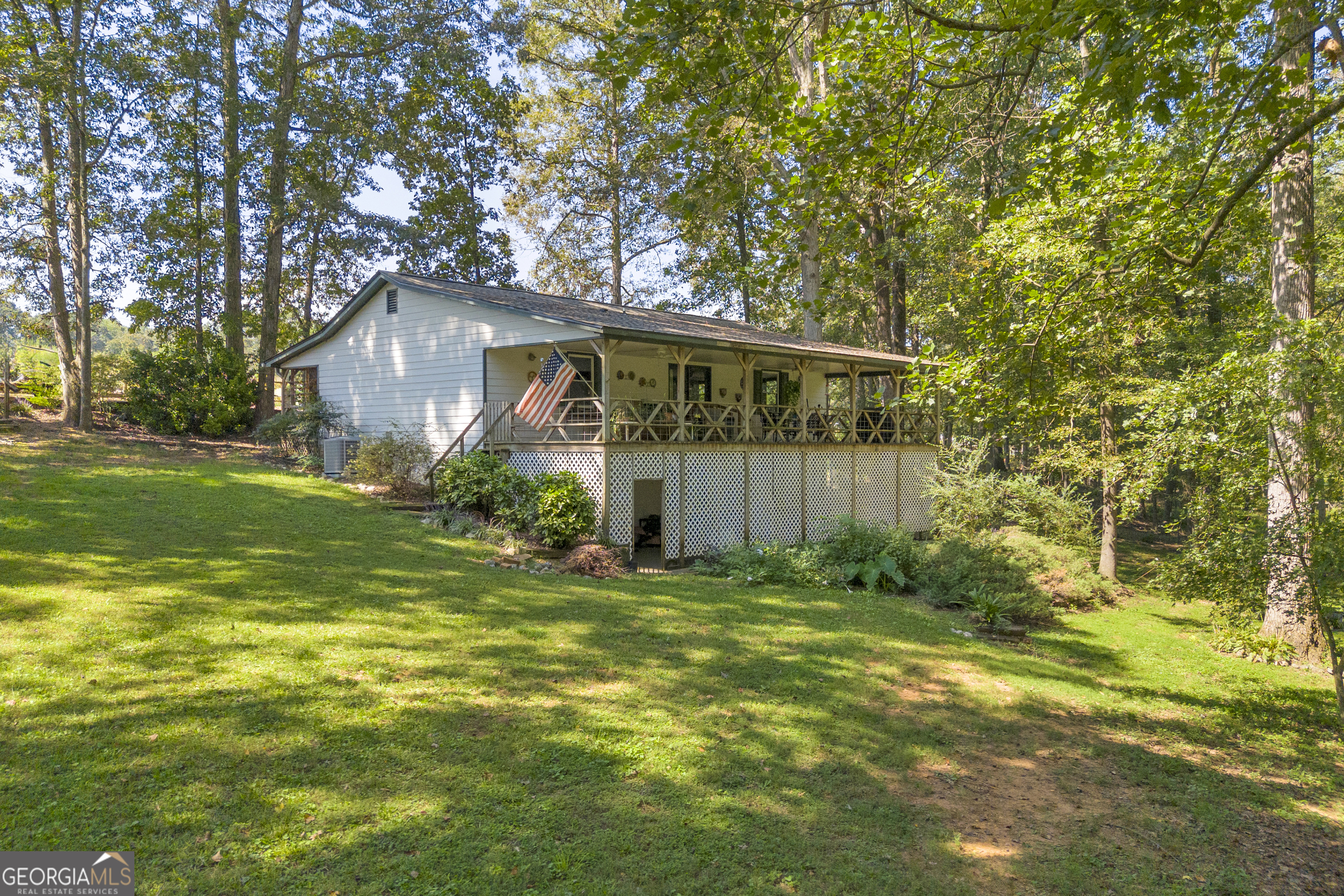 197 Joan Smith Road Hull, GA 30646 - Photo 2 of 90