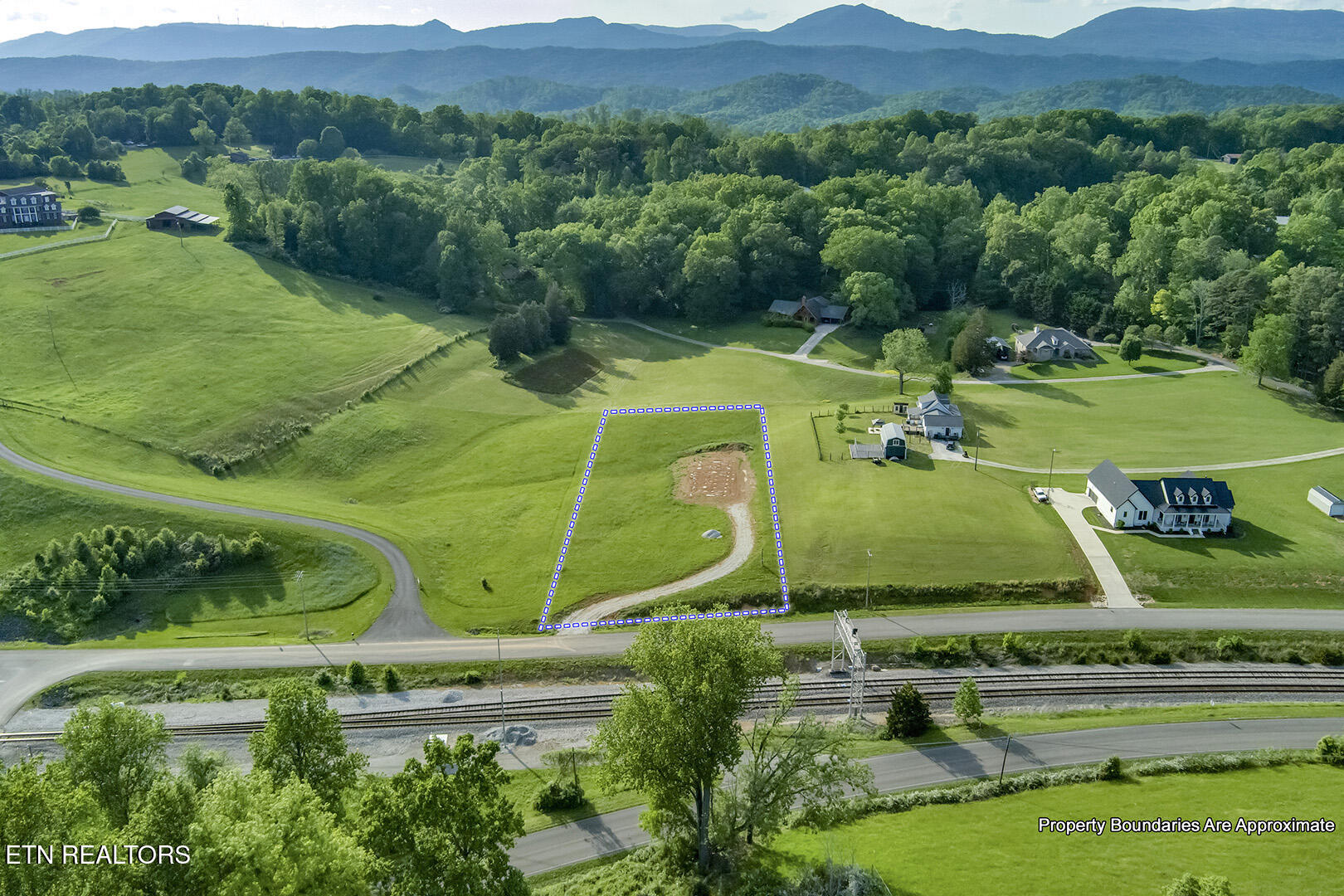 139 Hearthside Road Clinton, TN 37716 - Photo 11 of 19 11_HearthsideRoad_139_Birdseye_NW