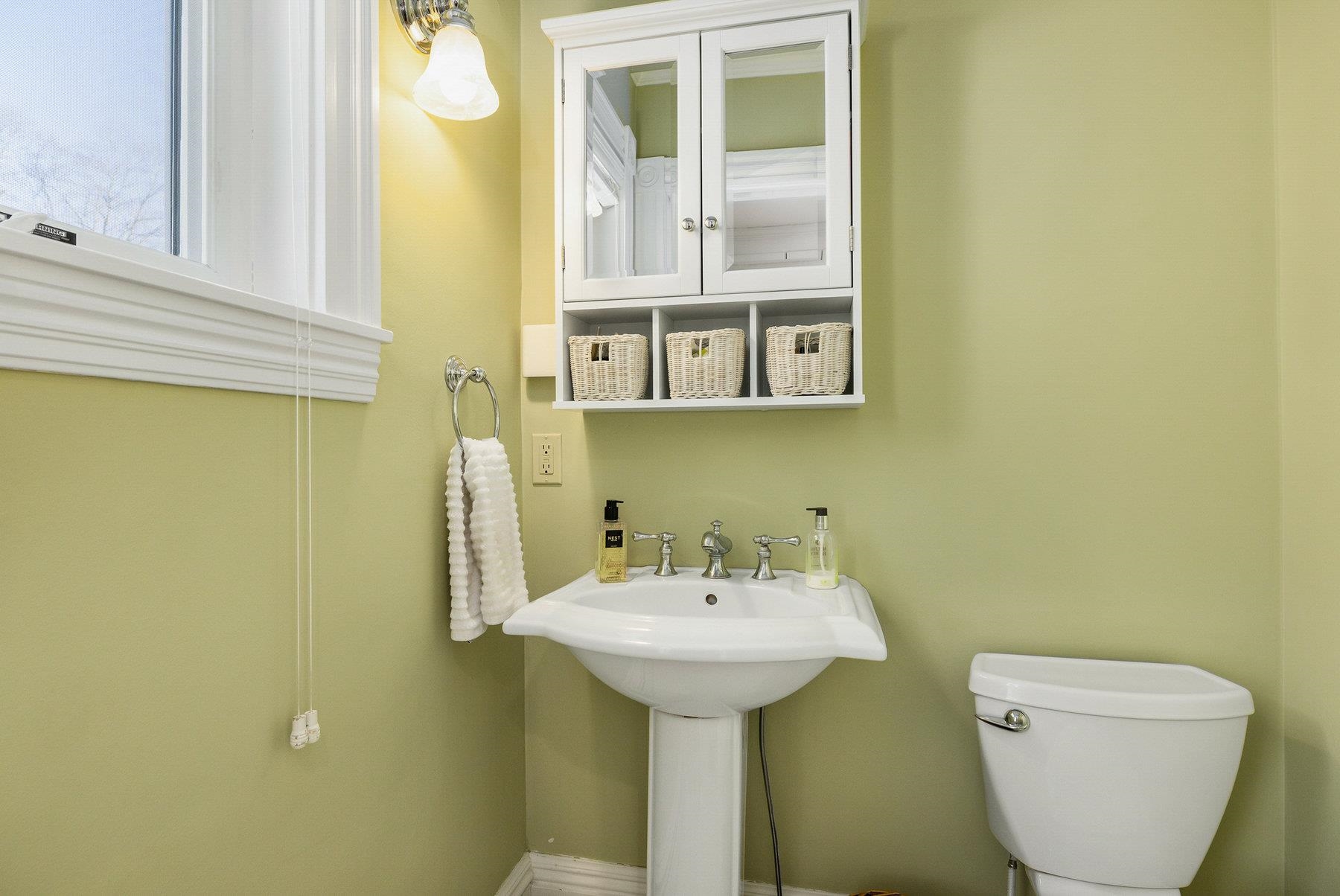 6 Gill Street Exeter, NH 03833 - Photo 31 of 48