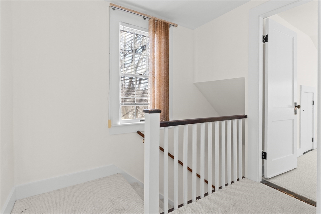 136 Leonard Street Gloucester, MA 01930 - Photo 15 of 34