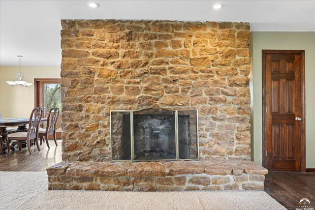 $599,000 | 1628 East 400 Road, Lawrence, KS 66049