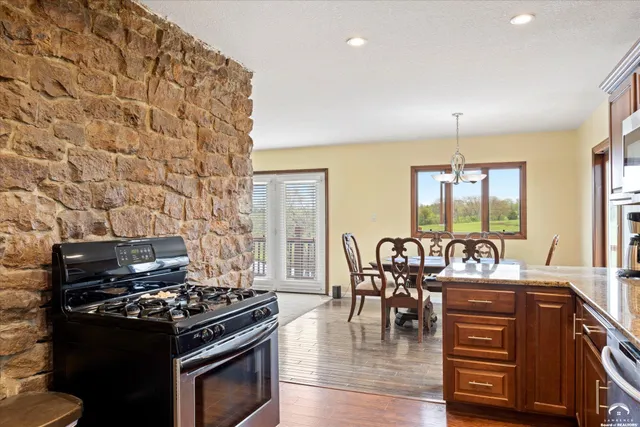 $599,000 | 1628 East 400 Road, Lawrence, KS 66049