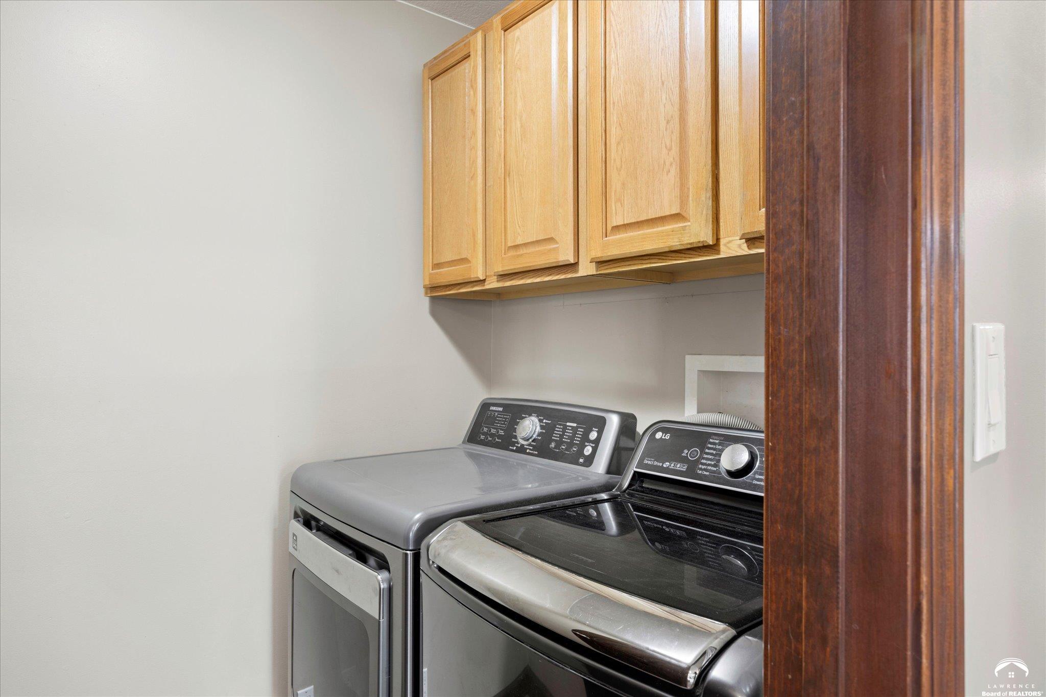 1628 East 400 Road Lawrence, KS 66049 - Photo 17 of 51