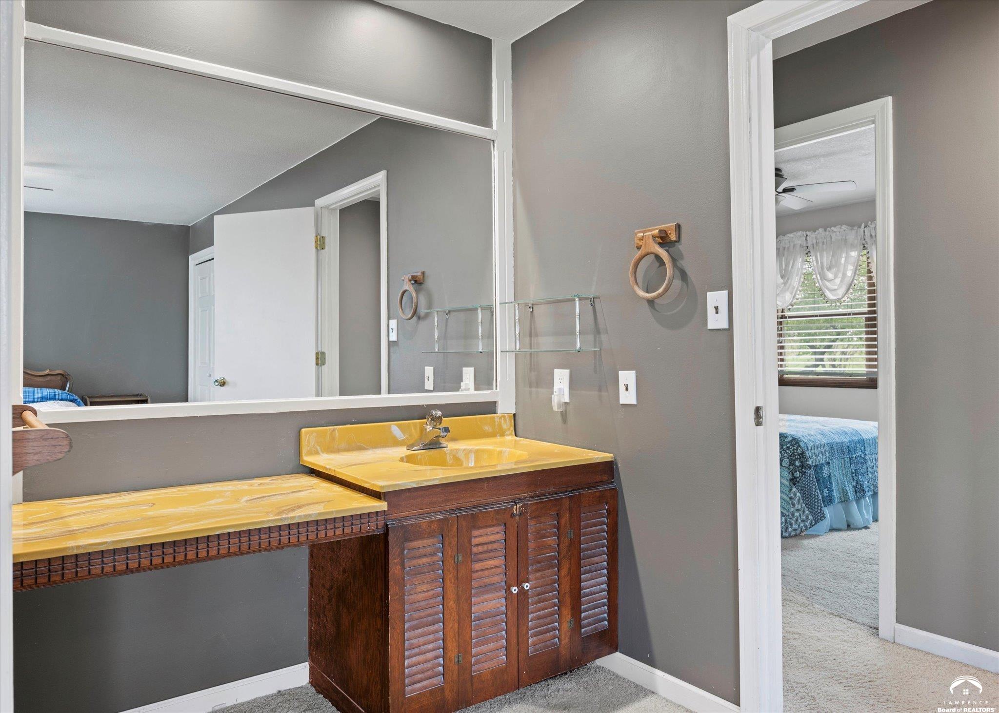 1628 East 400 Road Lawrence, KS 66049 - Photo 20 of 51