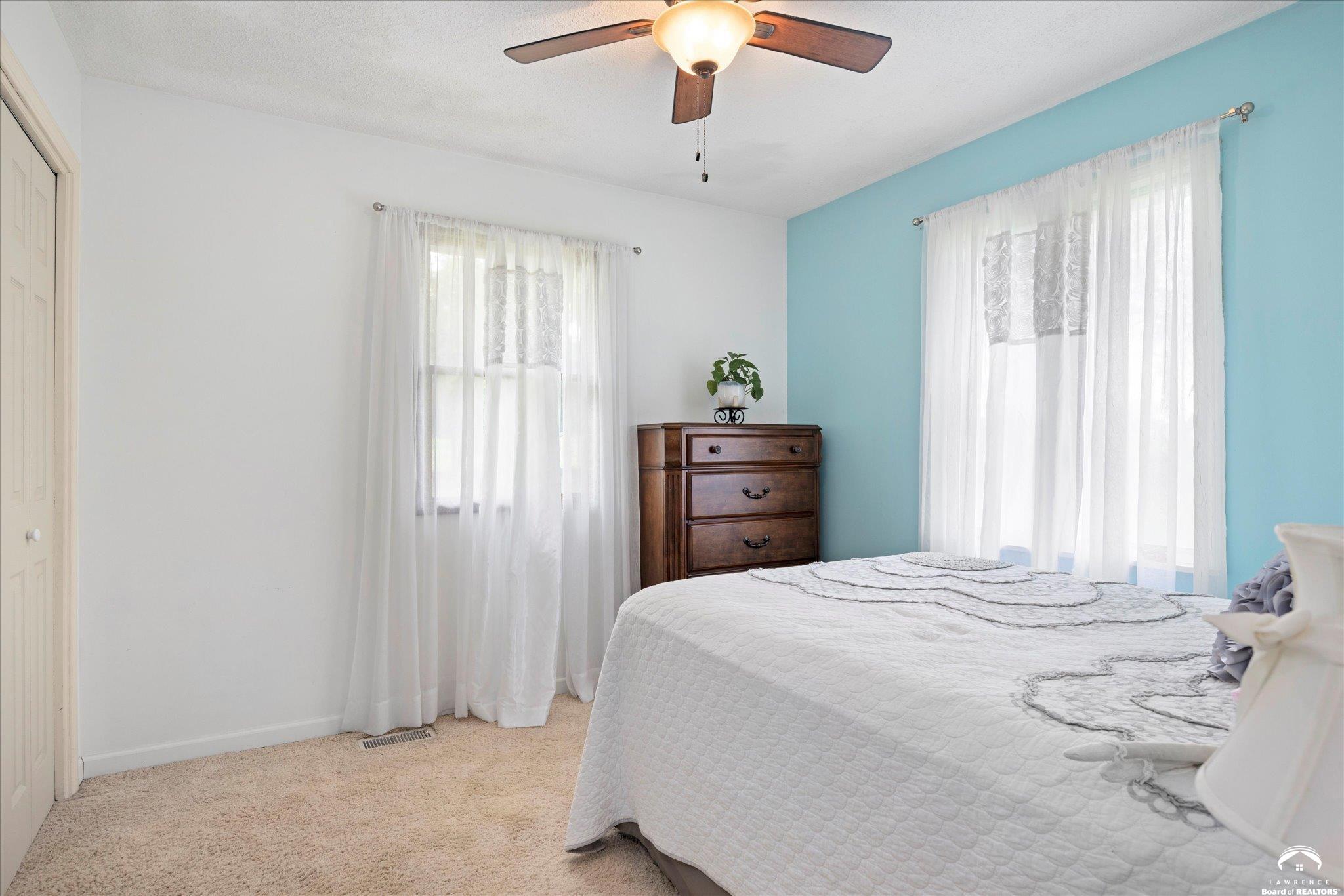 1628 East 400 Road Lawrence, KS 66049 - Photo 24 of 51