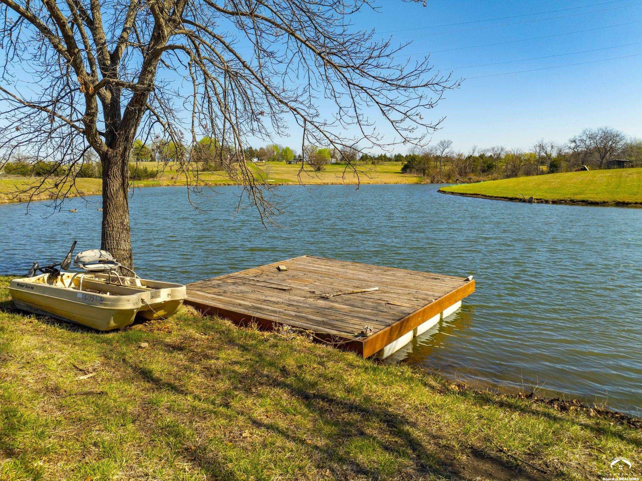 1628 East 400 Road Lawrence, KS 66049 - Photo 4 of 51