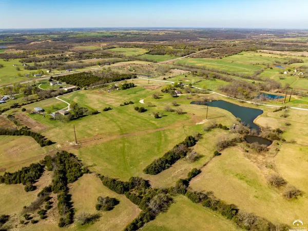 $559,000 | 1628 East 400 Road, Lawrence, KS 66049